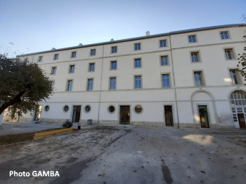 BATIMENT BOICHUT LYCEE FERTET A GRAY.jpg